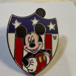 💙3/$20 DISNEY Mickey Mouse Shield Pin